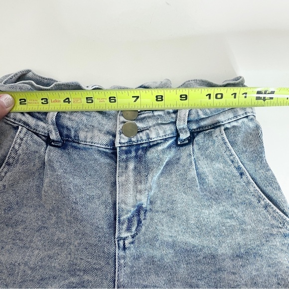 EUC GB Girls Size 10 Girls Denim Shorts Cuffed Acid Wash Retro Pleated - Picture 9 of 9